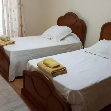 Spacious House With Sea View In * أنغرا دو إِراويزو