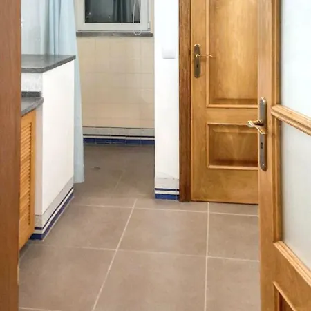 Spacious House With Sea View In