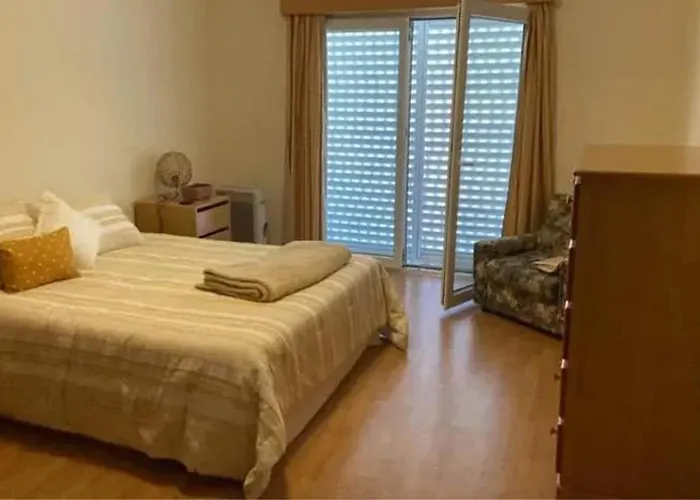 Spacious House With Sea View In Angra do Heroísmo