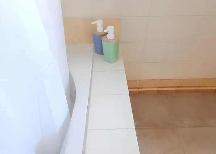 Prázdninový dům Spacious House With Sea View In *