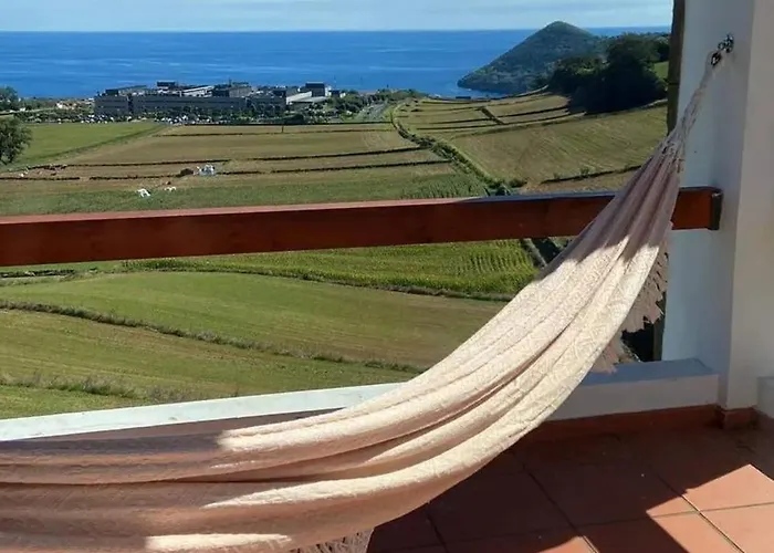 Spacious House With Sea View In * Angra do Heroísmo