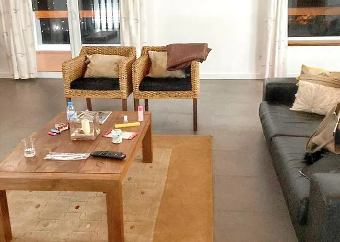 Prázdninový dům Spacious House With Sea View In *