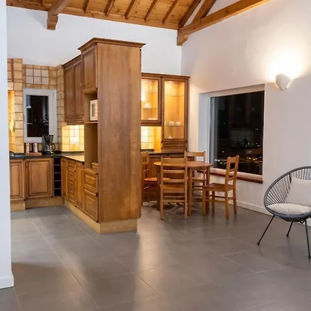 Spacious House With Sea View In